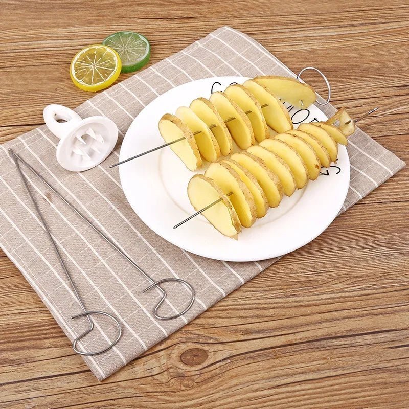 "PotatoCutter⹠en action - création de spirales de pommes de terre"