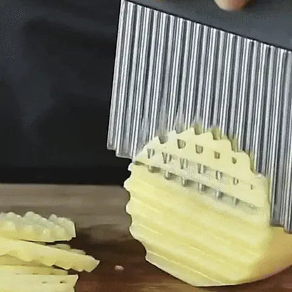 Coupe Légumes Ondulé | EasyCut™ EasyCut demonstration coupe pomme de terre - Cuisinezchezvous.com