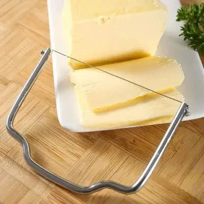 Manche ergonomique du coupe-fromage pour une découpe sécurisée. - Cuisinezchezvous.com